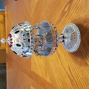 Wallace Silversmiths Musical Carousel Egg